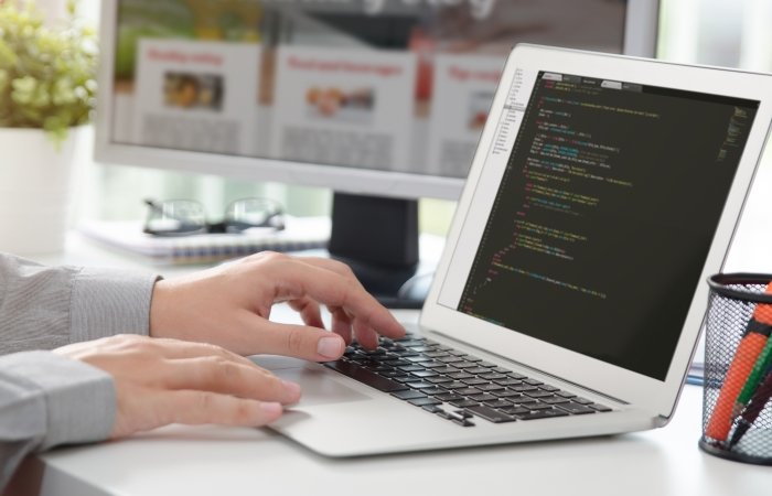 Plenso - <p><strong>Front-end</strong> Developer</p>